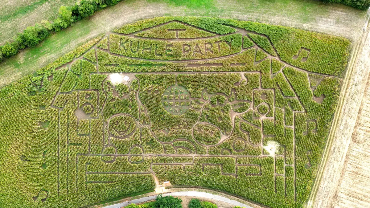Maislabyrinth bei Starkholzbach, angelegt von Sven Ludwig, unweit des Starkholzbacher Sees