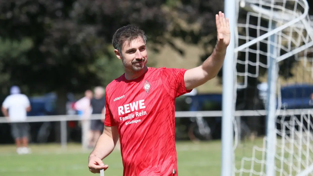 Michael Kraus
Spielertrainer
FC Burladingen
Fussball
Saison 2026/2027