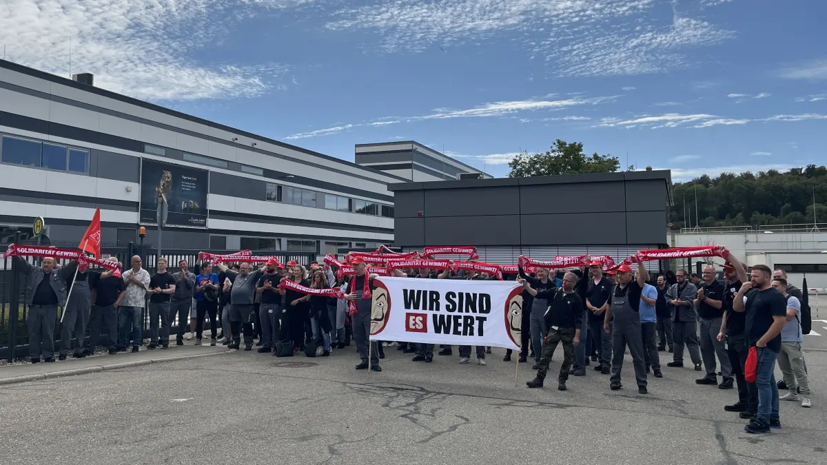 Warnstreik Walter AG in Münsingen. IG Metall