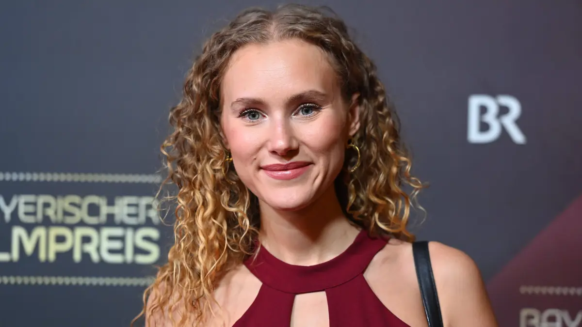 Pauline Angert spielte von 2016 bis 2018 die Schwester von Elli Weigel.