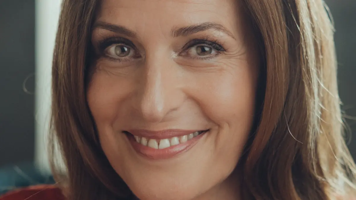 GZSZ-Rolle Katrin Flemming (Ulrike Frank) verdreht einem Mann unabsichtlich den Kopf.