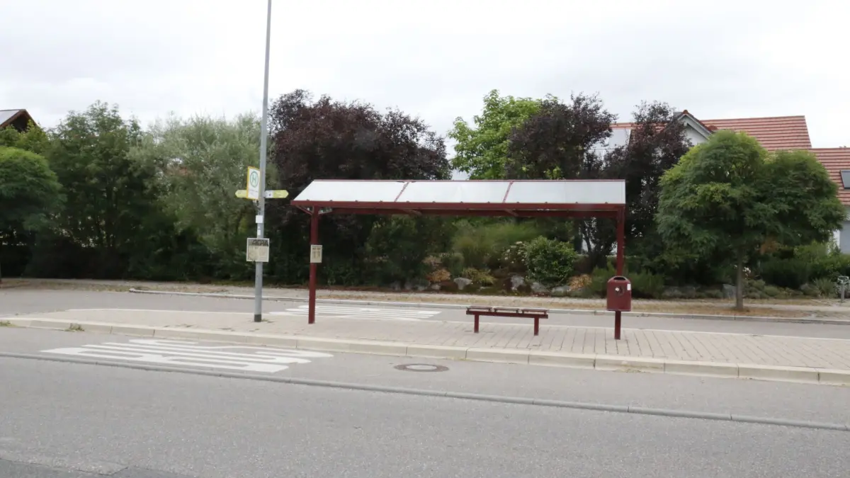 Bushaltestelle Eutendorf gegenüber Adler