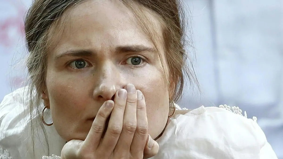 415357387 - Die deutsche Autorin Valeria Gordeev bei der Eröffnung der 47. Tage der deutschsprachigen Literatur. Valeria Gordeev hat den mit 25 000 Euro dotierten Ingeborg-Bachmann-Preis gewonnen. Die aus Tübingen stammende Autorin setzte sich am Sonntag bei dem Literatur-Wettlesen gegen 11 Mitbewerber durch. +++ dpa-Bildfunk +++