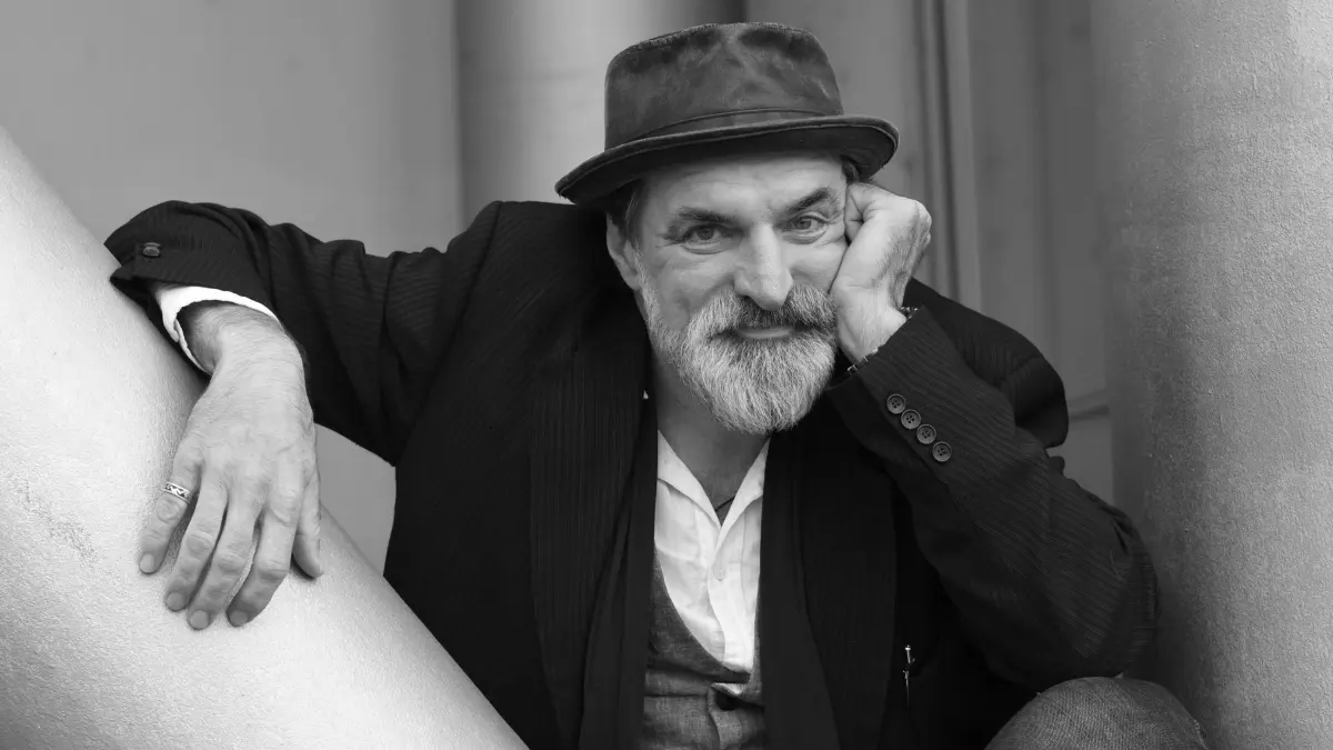 Andreas Hoppe: ARCHIV - 12.10.2017, Hessen, Frankfurt am Main: Andreas Hoppe bei der 69. Frankfurter Buchmesse. (zu dpa: «Ehemaliger «Tatort»-Schauspieler Andreas Hoppe gestorben») Foto: Uwe Zucchi/dpa +++ dpa-Bildfunk +++