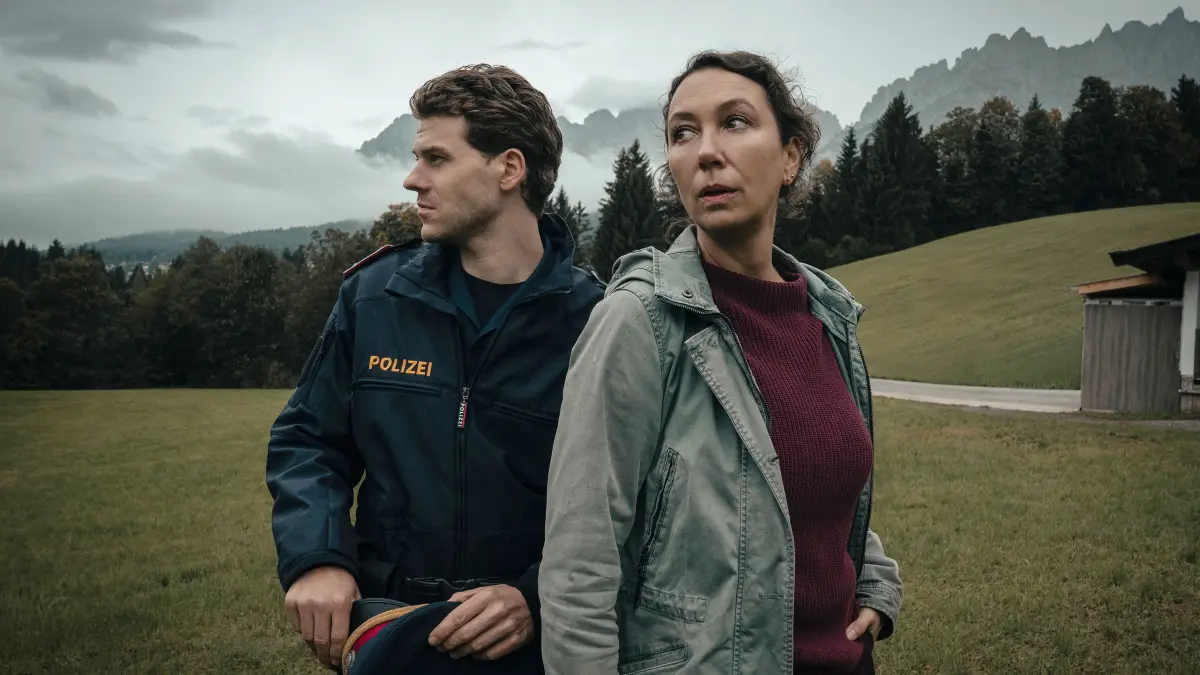 Mit „Tiroler Blut – Der erste Schuss“ startet eine neue Reihe im Ersten.