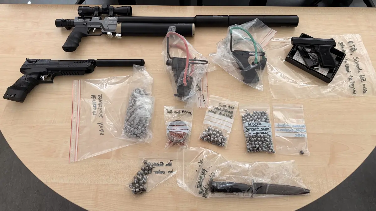 Polizei stellt mehrere Waffen in Senden sicher