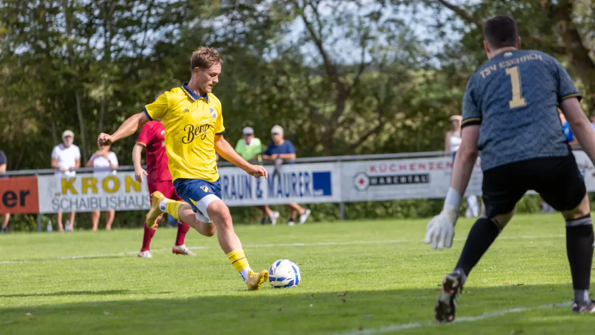 SSV Ehingen-Süd - TSV Eschach 4:0 Landesliga Fußball Jonas Herde