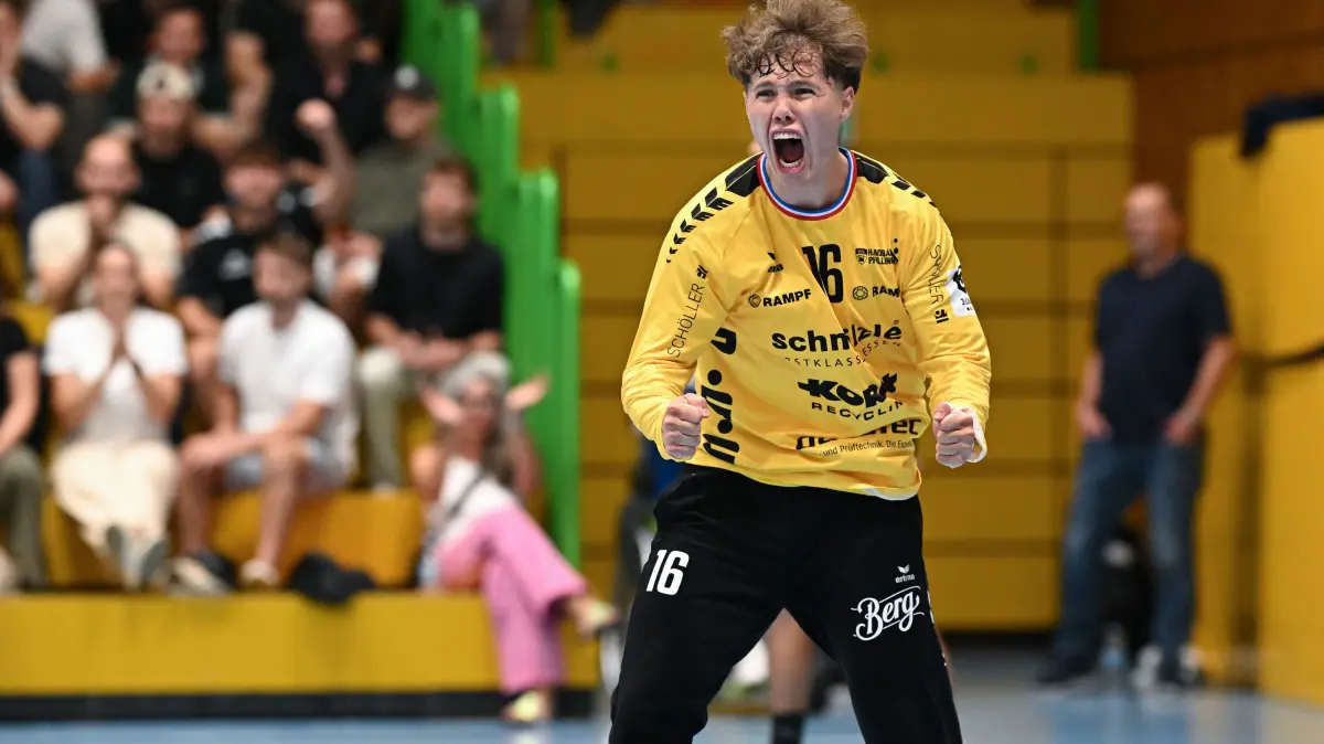 3. Liga, Männer Süd, VFL Pfullingen - TSB Schwäbisch Gmünd: 3. Liga, Männer Süd, VFL Pfullingen - TSB Schwäbisch Gmünd, 29.06.2026 - Neuzuang Sören Hamann (VFL Pfullingen) jubelt
Foto: Axel Grundler