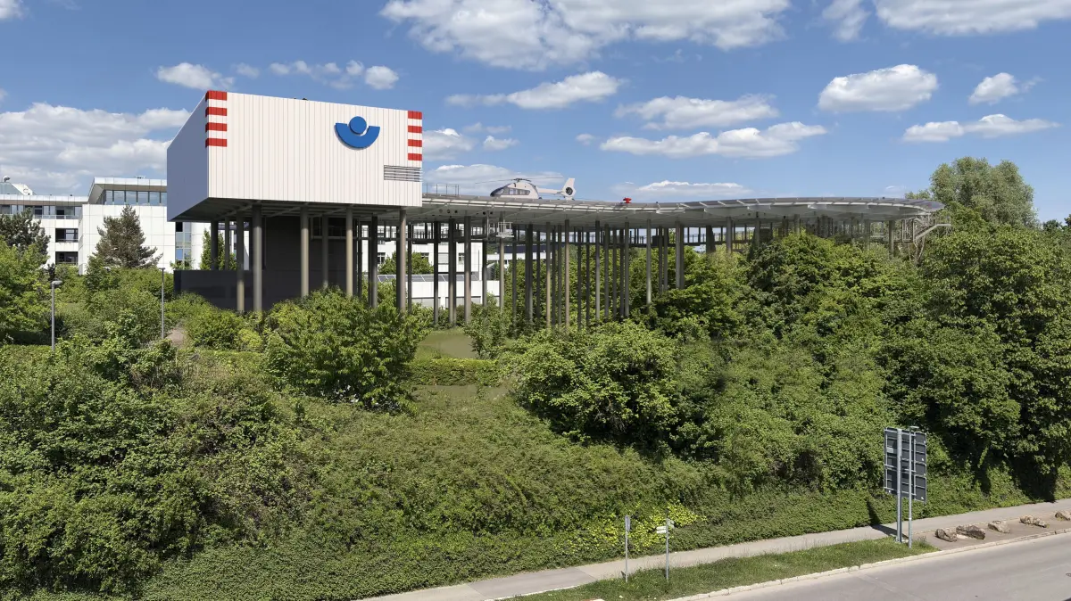 Tübingen Berufsgenossenschaftliche BG Klinik Neubau Luftrettungszentrum LRZ Hubschrauberlandeplatz