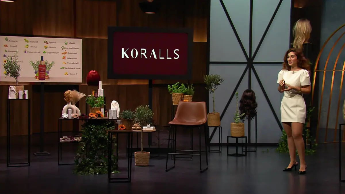 In „Die Höhle der Löwen“ stellt eine Gründerin mit KORALLS ein Haaröl vor.