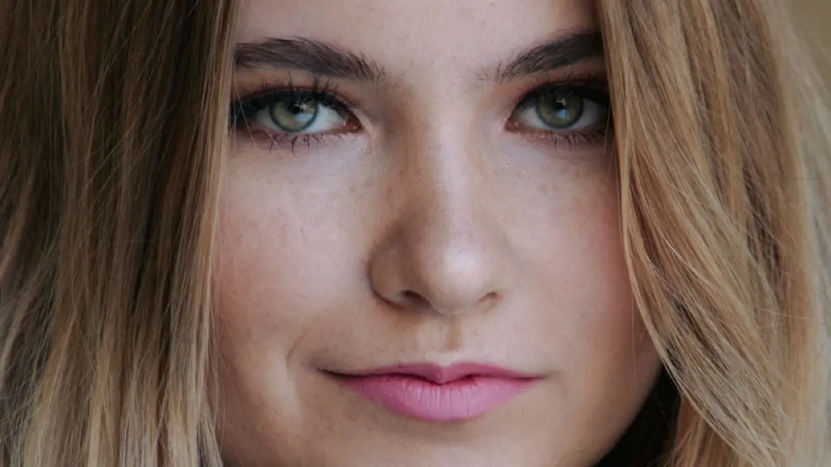 Jemand hat es bei GZSZ auf Johanna (Charlott Reschke) abgesehen.