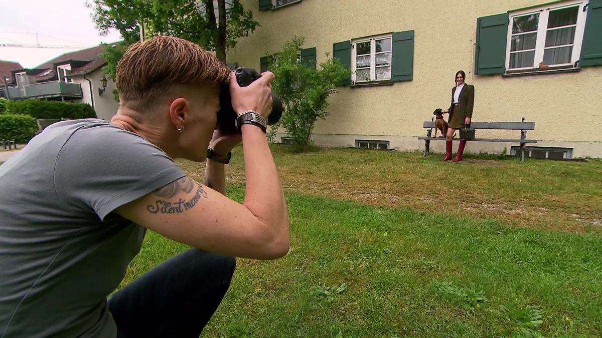Carina beim Fotoshooting.