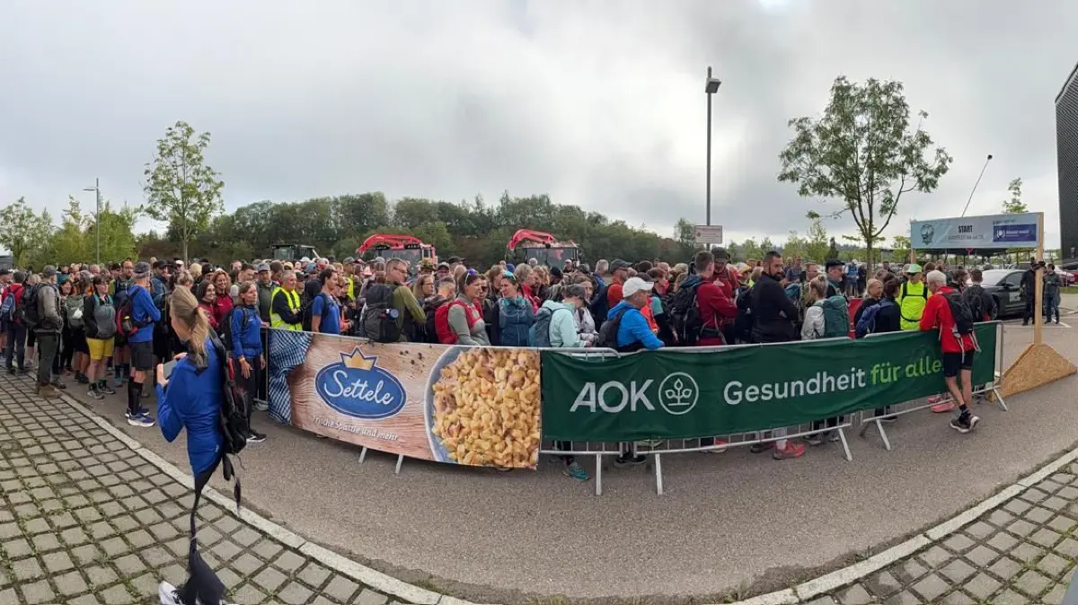 Der Start zum Schwaben-Marsch im vergangenen Jahr. Schon damals nahmen zahlreiche Wanderbegeisterte an der Veranstaltung teil. Heuer sollen es noch mehr werden.