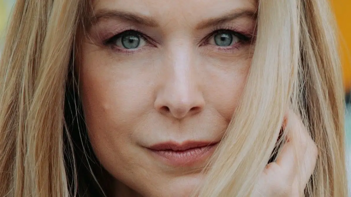 GZSZ-Jessica (Nina Ensmann) will den Kiez bald verlassen.