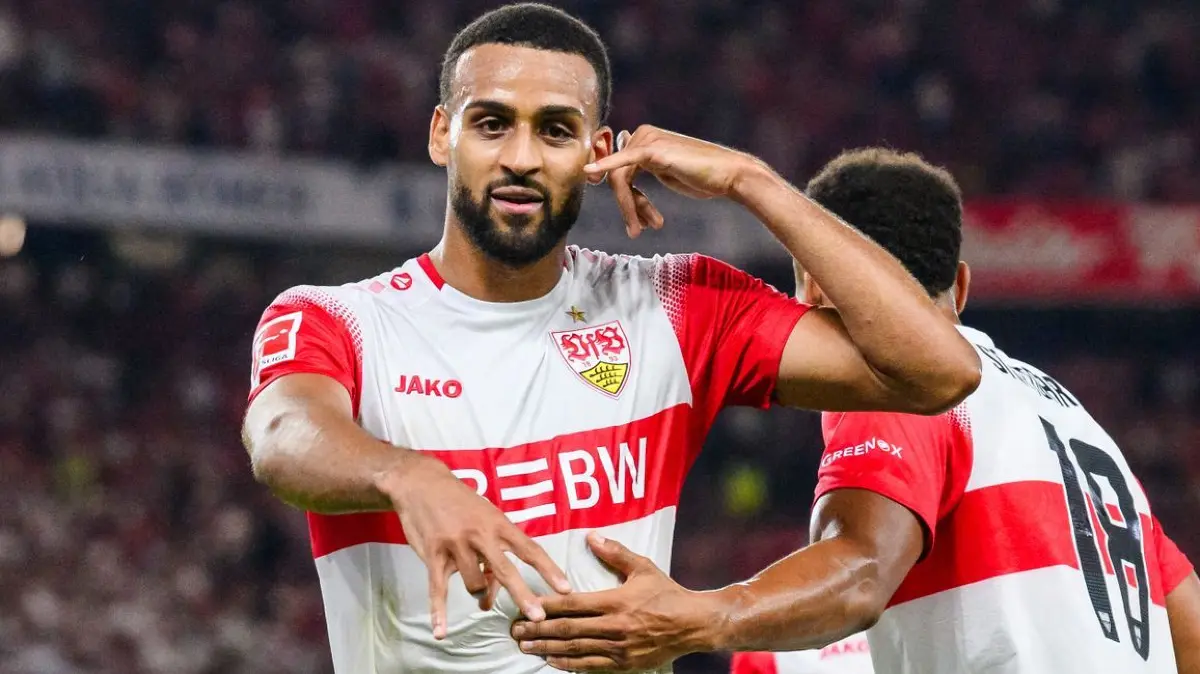 VfB Stuttgart - 1. FC Köln: 04.09.2026, Baden-Württemberg, Stuttgart: Fußball, Männer: Bundesliga, VfB Stuttgart - 1. FC Köln, 2. Spieltag, MHPArena. Josha Vagnoman (l, VfB Stuttgart) jubelt nach seinem Tor zum 4:1. Foto: Tom Weller/dpa - WICHTIGER HINWEIS: Gemäß den Vorgaben der Bundesliga bzw. des DFB Deutscher Fußball-Bund ist es untersagt, in dem Stadion und/oder vom Spiel angefertigte Fotoaufnahmen in Form von Sequenzbildern und/oder videoähnlichen Fotostrecken zu verwerten bzw. verwerten zu lassen. +++ dpa-Bildfunk +++