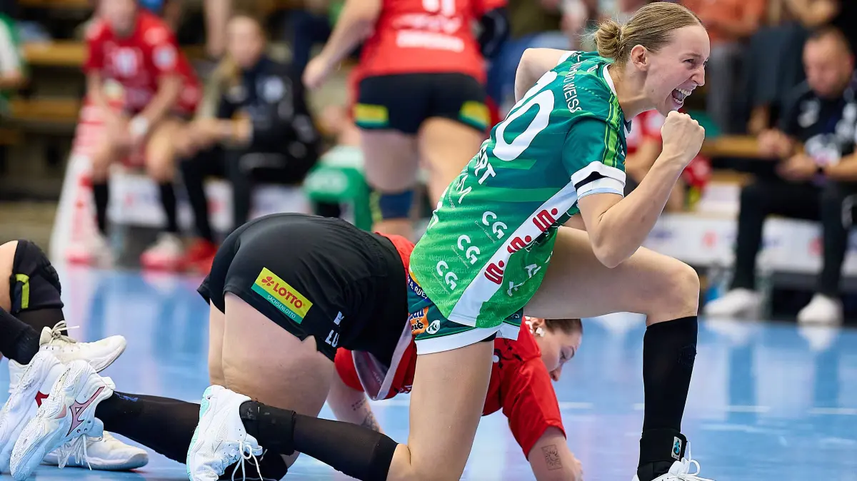 FRISCH AUF Goeppingen vs. BSV Sachsen Zwickau, Handball, ALSCO Handball Bundesliga Frauen, 2. Spieltag, Spielzeit 2026/2027, 05.09.2026: Matilda Ehlert Frisch Auf Goeppingen, 10 bejubelt ihren Treffer FRISCH AUF Goeppingen vs. BSV Sachsen Zwickau, Handball, ALSCO Handball Bundesliga Frauen, 2. Spieltag, Spielzeit 2026/2027, 05.09.2026 FRISCH AUF Goeppingen vs. BSV Sachsen Zwickau, Handball, ALSCO Handball Bundesliga Frauen, 2. Spieltag, Spielzeit 2026/2027, 05.09.2026 Goeppingen *** Matilda Ehlert of Frisch Auf Goeppingen, No. 10, celebrates her goal. FRISCH AUF Goeppingen vs. BSV Sachsen Zwickau, Handball, ALSCO Women s Handball Bundesliga, Matchday 2, 20262027 Season, September 5, 2026 FRISCH AUF Goeppingen vs. BSV Sachsen Zwickau, Handball, ALSCO Womens Handball Bundesliga, Matchday 2, 20262027 season, September 5, 2026 Goeppingen Copyright: xEibner-Pressefoto/GeraldxOelze-dexStoppanyx EP_ODS