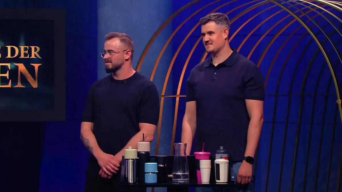 Manuel Laurice Borer und Fabian Christmann (v.li.), Gründer von IRISgo müssen sich im Battle-Pitch beweisen.