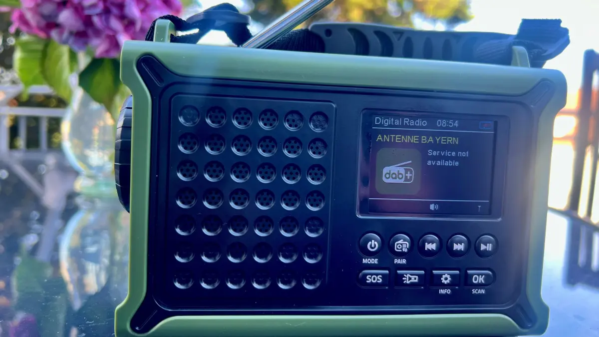 Das Kurbelradio muss sich heute beweisen.