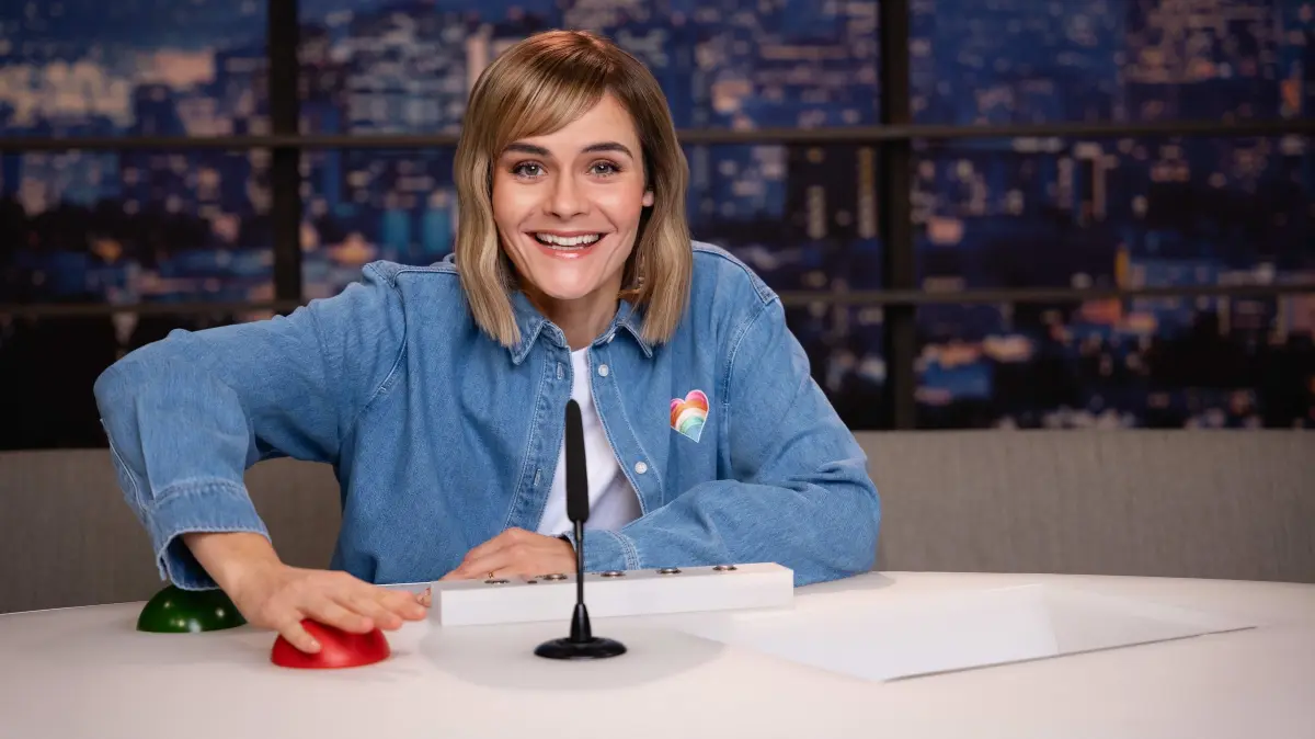 Hazel Brugger moderiert auch die zweite Staffel von "LOL Next".
