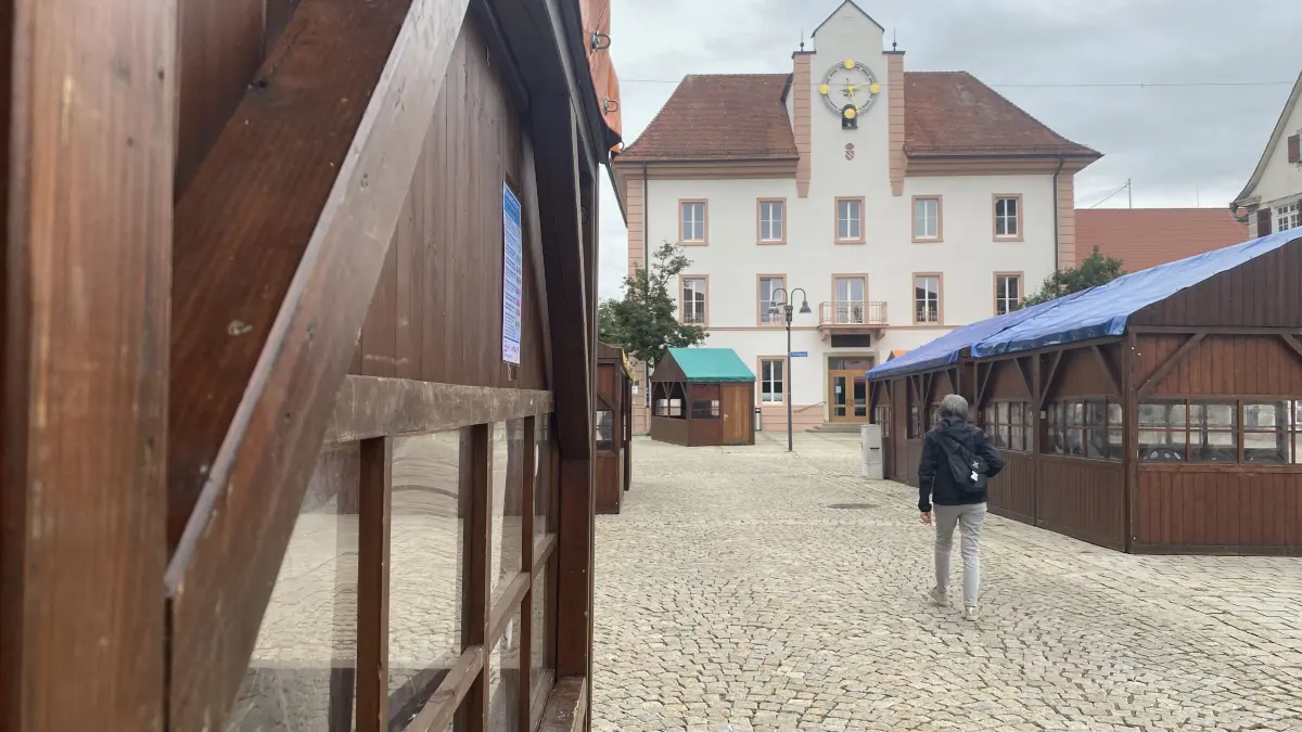 Kirbe-Vorbereitungen in Ehingen. Die Kirbe kommt - und in Ehingen ist schon einiges davon zu sehen.
