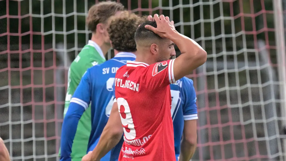 SSV-Torjäger Konstantinos Markopoulos hatte für den SSV Reutlingen hochkarätiges auf der Pfanne, Gästekeeper Kübler aber auch. Er trieb nicht nur Markopoulos an den Rand des Wahnsinns.