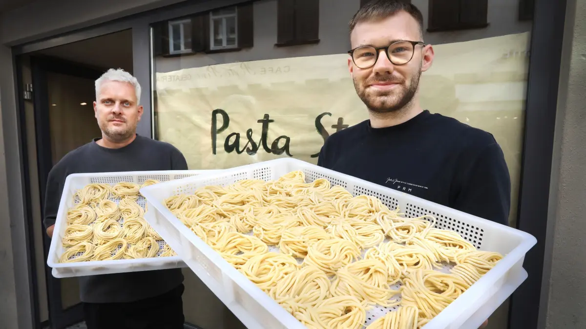 Tübingen Neckargasse Pasta Studio Jan Maier (links) und Florian Knöringer