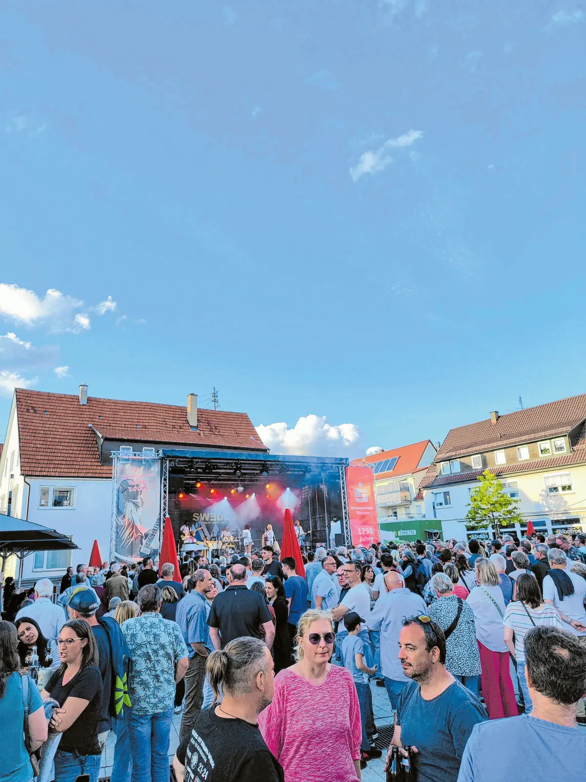 Impressionen vom Jubiläumssommerfest in Mössingen 2024. Foto: Stadt Mössingen⇥Stadt Mössingen