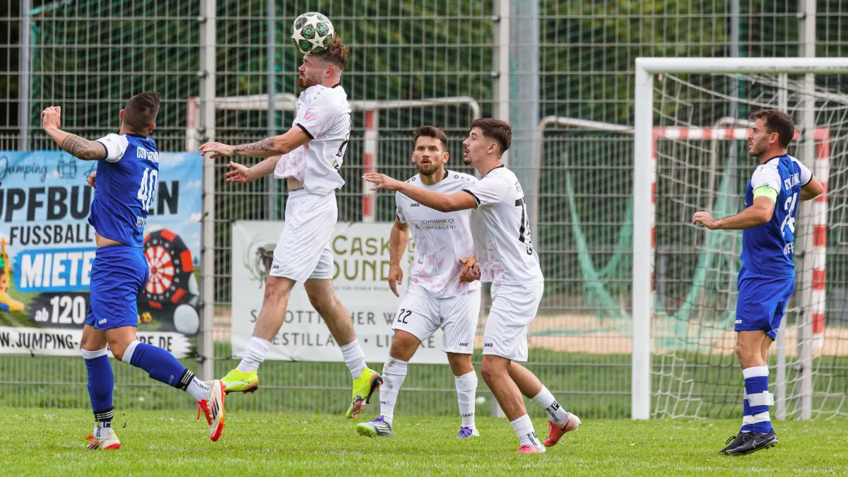 Fußball Kreisliga A3: Fußball Kreisliga A3; TV Altenstadt - GSV Dürnau;
Niclas Seybold (TV Altenstadt, #16);
13.09.2026; Geislingen.
Foto: Thomas Madel