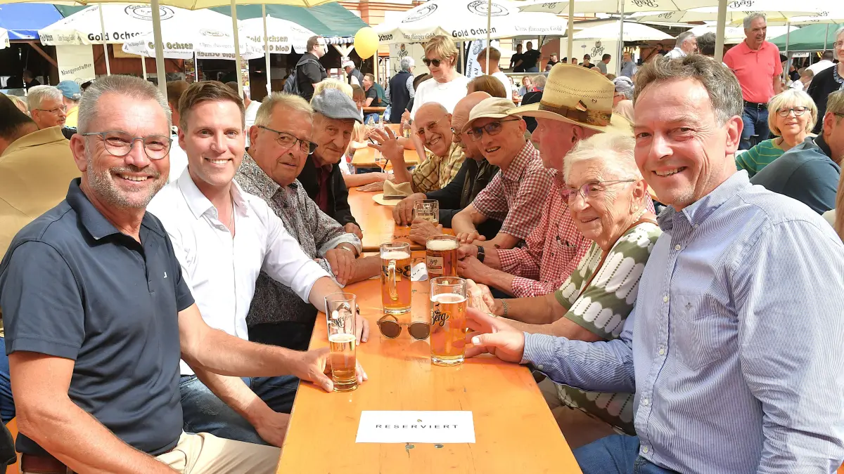 Auch der baden-württembergische Innenminister Manuel Hagel war zum Feiern in seine Heimatstadt gekommen.