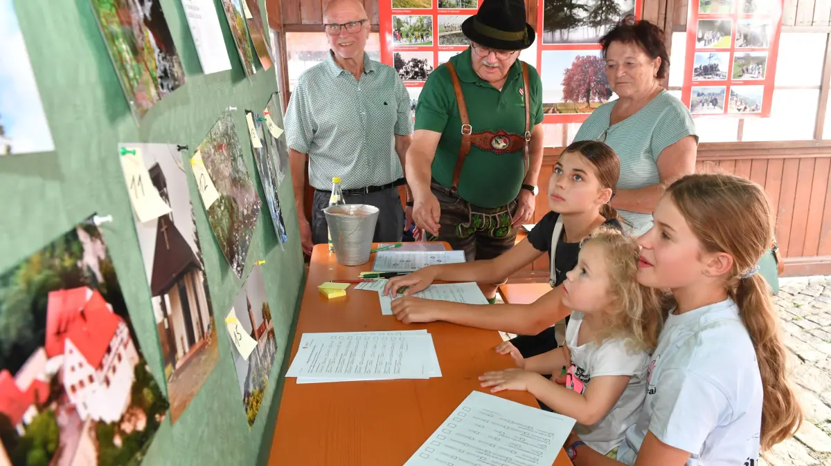 Erstmals war der Schwäbische Albverein Ehingen bei der Kirbe mit einem Stand vertreten. Grund war Werbung um Zuwachs für die neue Familiengruppe.