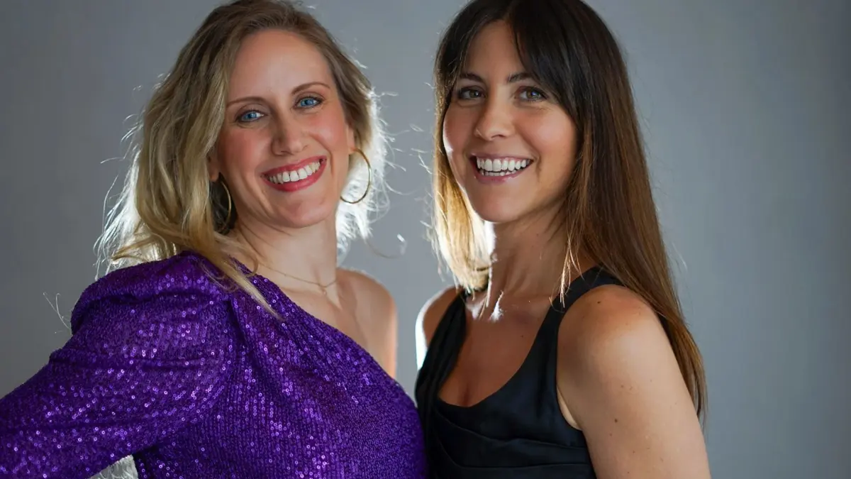 Die „Musical Ladies“ Melanie Gebhard (links) und Carina Smerdon freuen sich auf die diesjährige Gala.