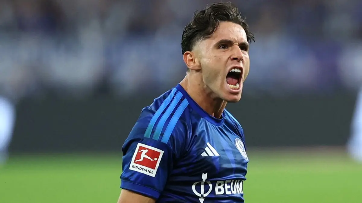 Soufiane El-Faouzi : Fußball, Männer: Bundesliga, FC Schalke 04 - Bayern München, 2. Spieltag, Veltins Arena. Soufiane El-Faouzi (FC Schalke 04) reagiert nach einem Ballgewinn. (zu dpa: «DFB-Aus? Schalke-Profi El-Faouzi im Marokko-Aufgebot»)
