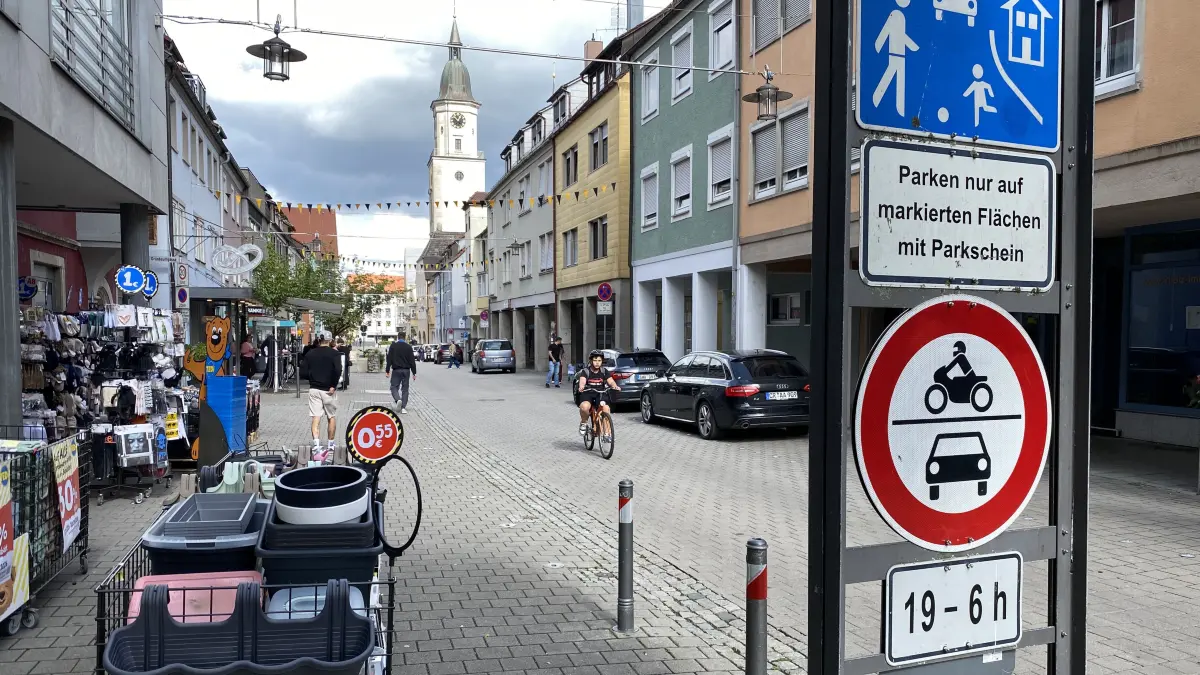 Die Fußgängerzone Lange Straße in der Crailsheimer Innenstadt soll attraktiver werden.