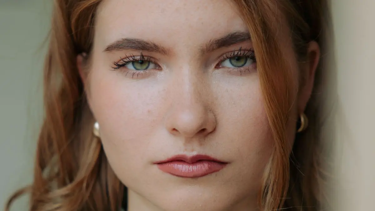 Überraschung bei GZSZ: Johanna (Charlott Reschke) plaudert ein Geheimnis aus.