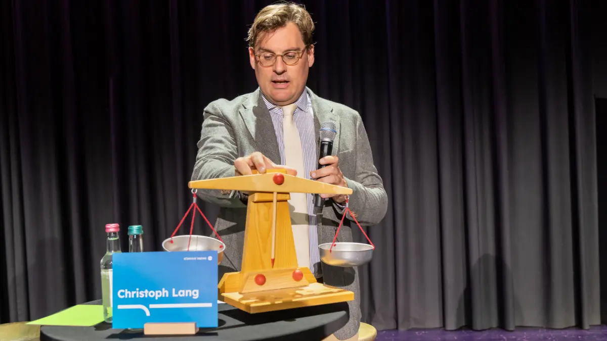 Das war das Podium der SÜDWEST PRESSE zur OB-Wahl in der Ehinger Lindenhalle.