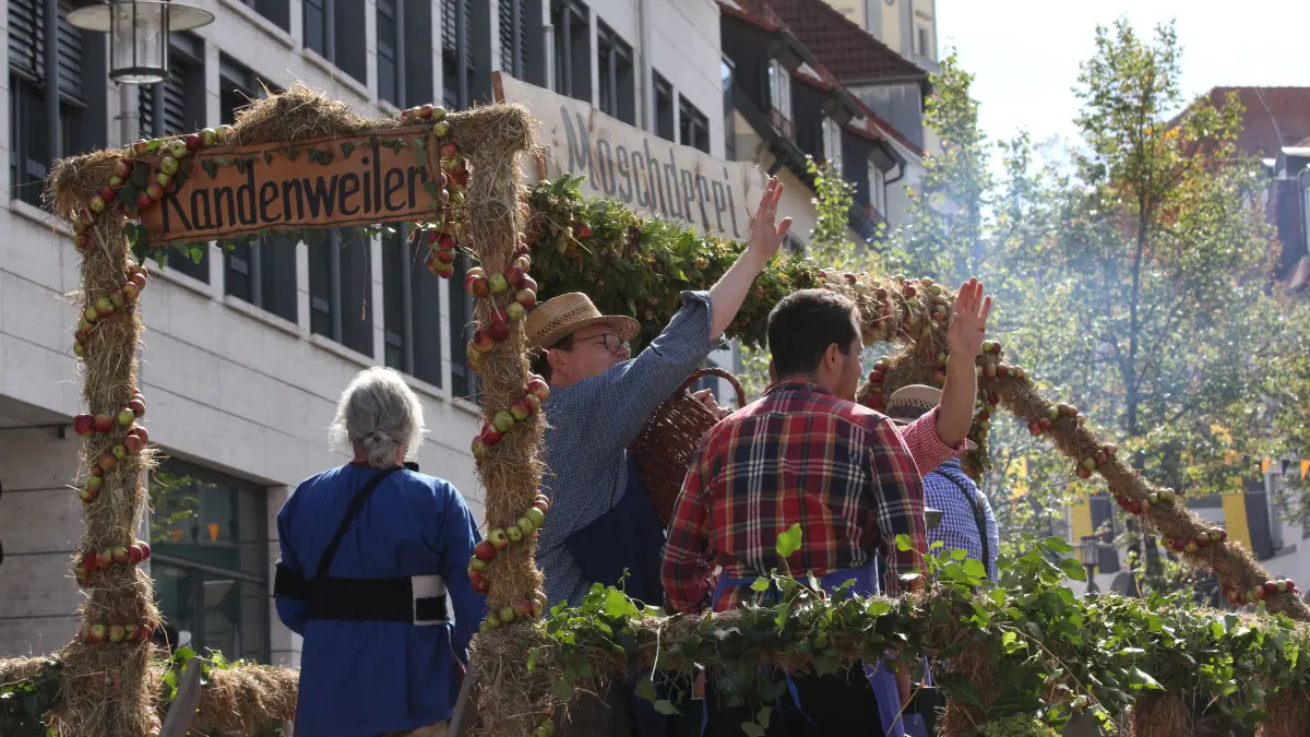 Volksfest in Crailsheim: Der Festumzug der Landwirtschaft