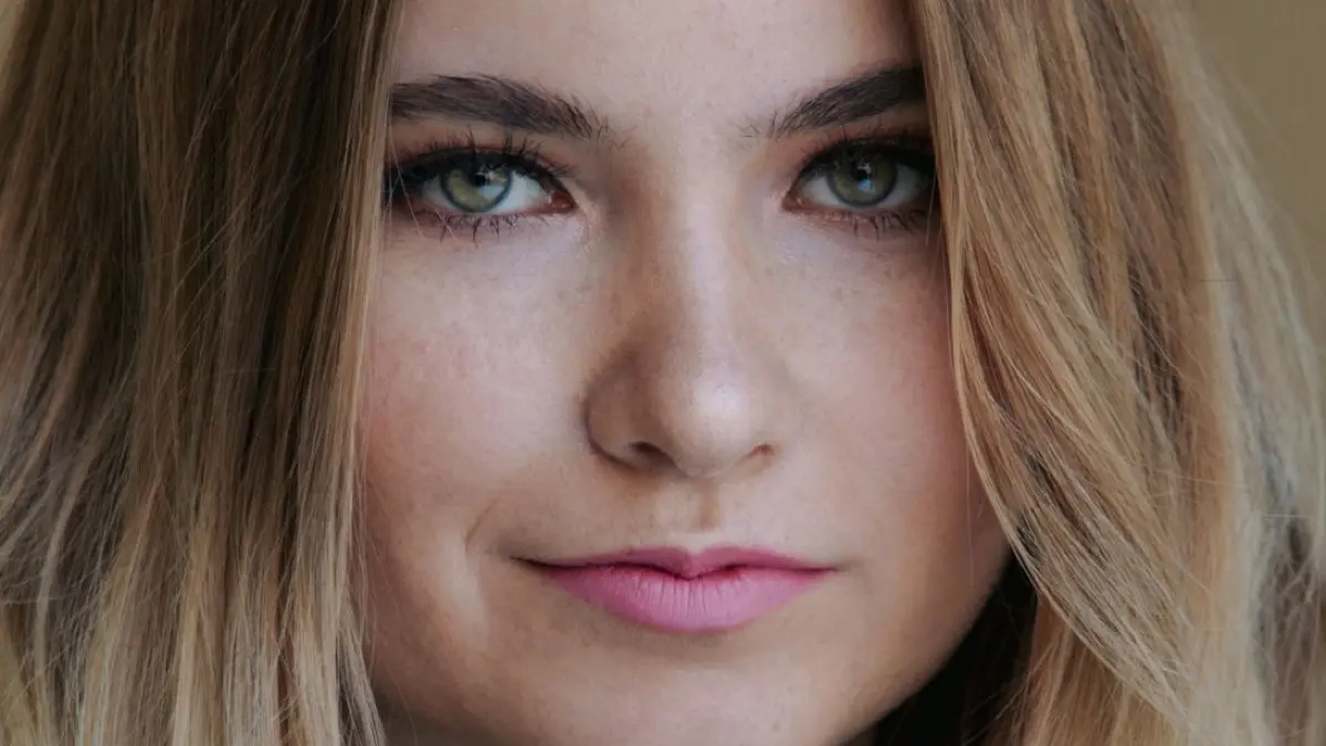 Doppeltes Problem bei GZSZ: Doch Johanna (Charlott Reschke) verheimlicht alles.