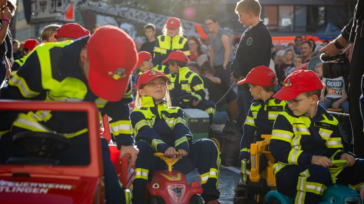 120 Kinder und 150 Jugendliche sind in den Kinder- und Jugendfeuerwehren aktiv. Teilweise gebe es sogar einen Aufnahmestopp wegen der großen Nachfrage, so Matthias Hertler.