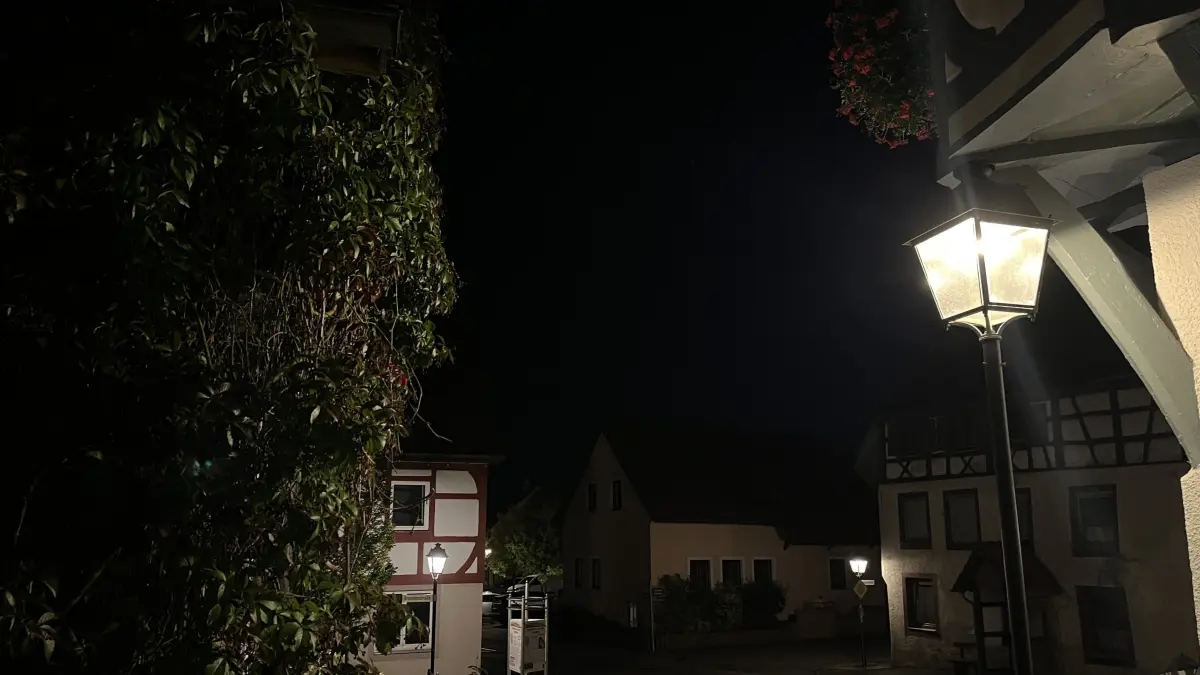 Straßenbeleuchtung in Hayingen