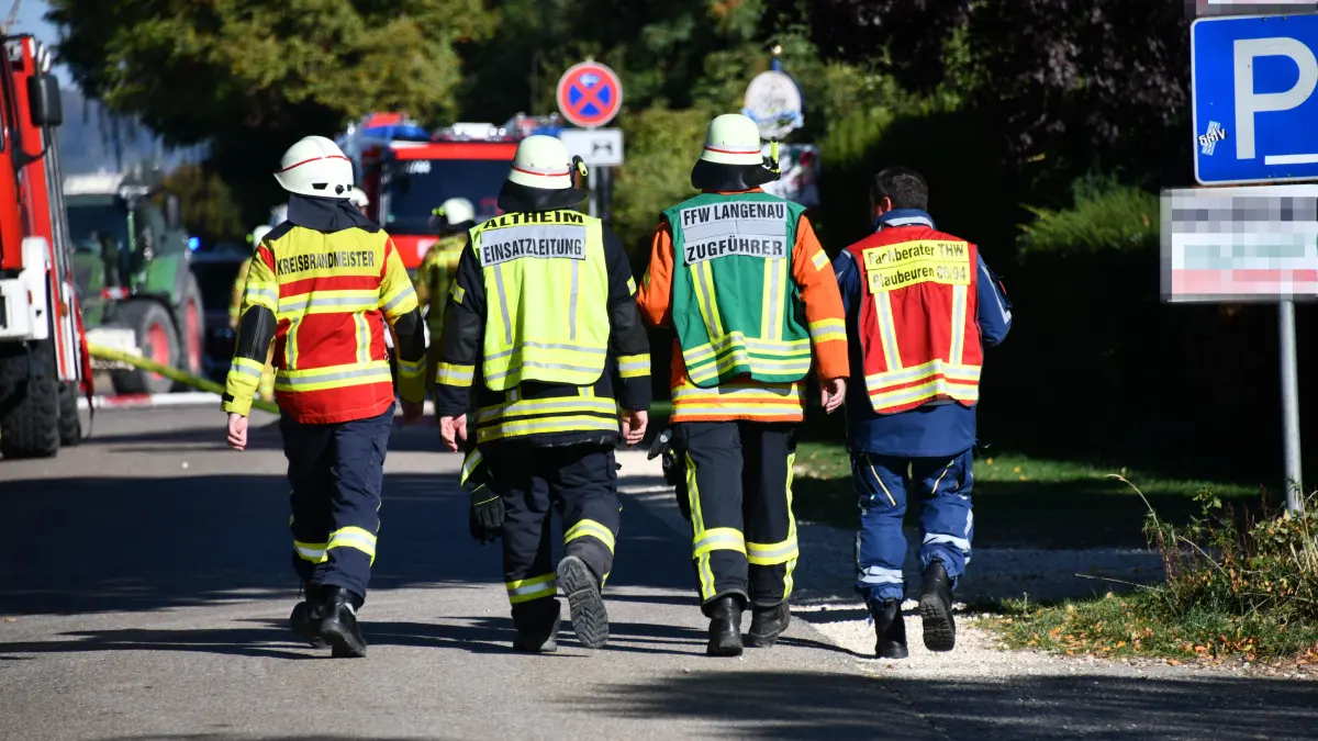 Eine Scheune in den Märkleshöfen bei Altheim wurde ein Opfer der Flammen.