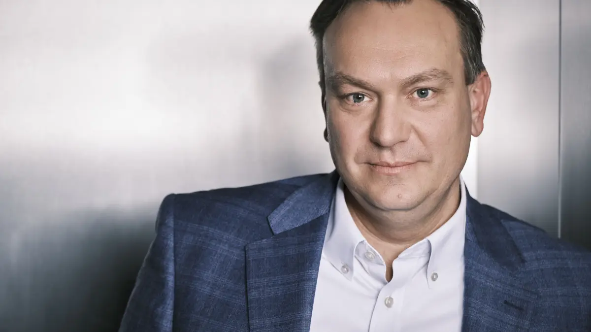 Auf Kampf eingestimmt: Ex-Personalchef Holger Angrick zieht gegen R. Stahl vor Gericht