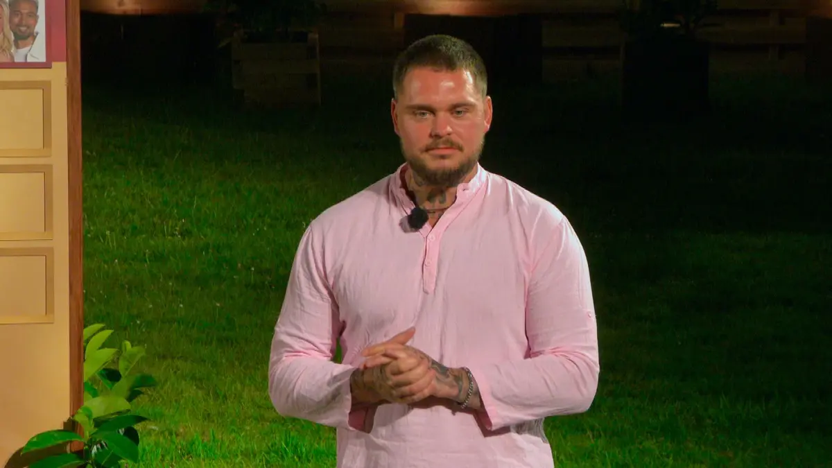 Nico Legat nimmt am „Sommerhaus der Stars“ teil.