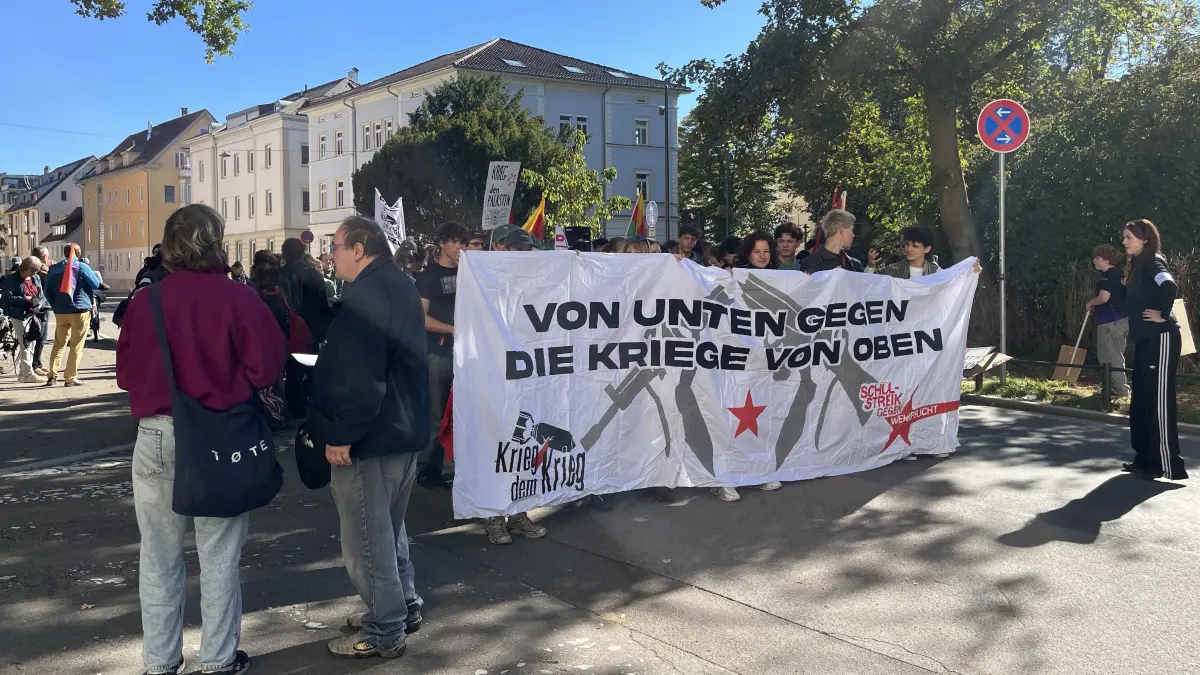 Protest gegen Wehrpflicht in Tübingen.
