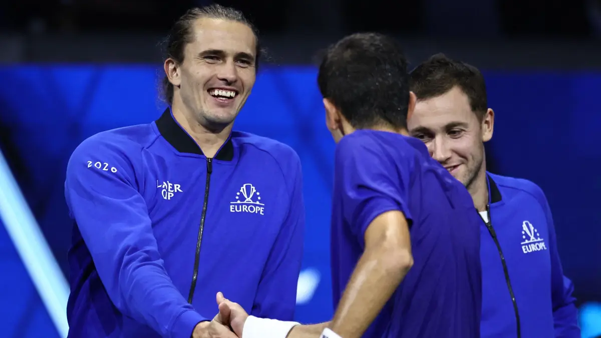 776537361: Germany's Alexander Zverev (L) and Norway's Casper Ruud (R) congratulate Spain's Rafael Jodar (C) of Team Europe after his win over Kazakhstan's Alexander Bublik of Team World during their 2026 Laver Cup men's singles tennis match, at the O2 Arena in London on September 25, 2026. (Photo by Henry Nicholls / AFP) / RESTRICTED TO EDITORIAL USE
