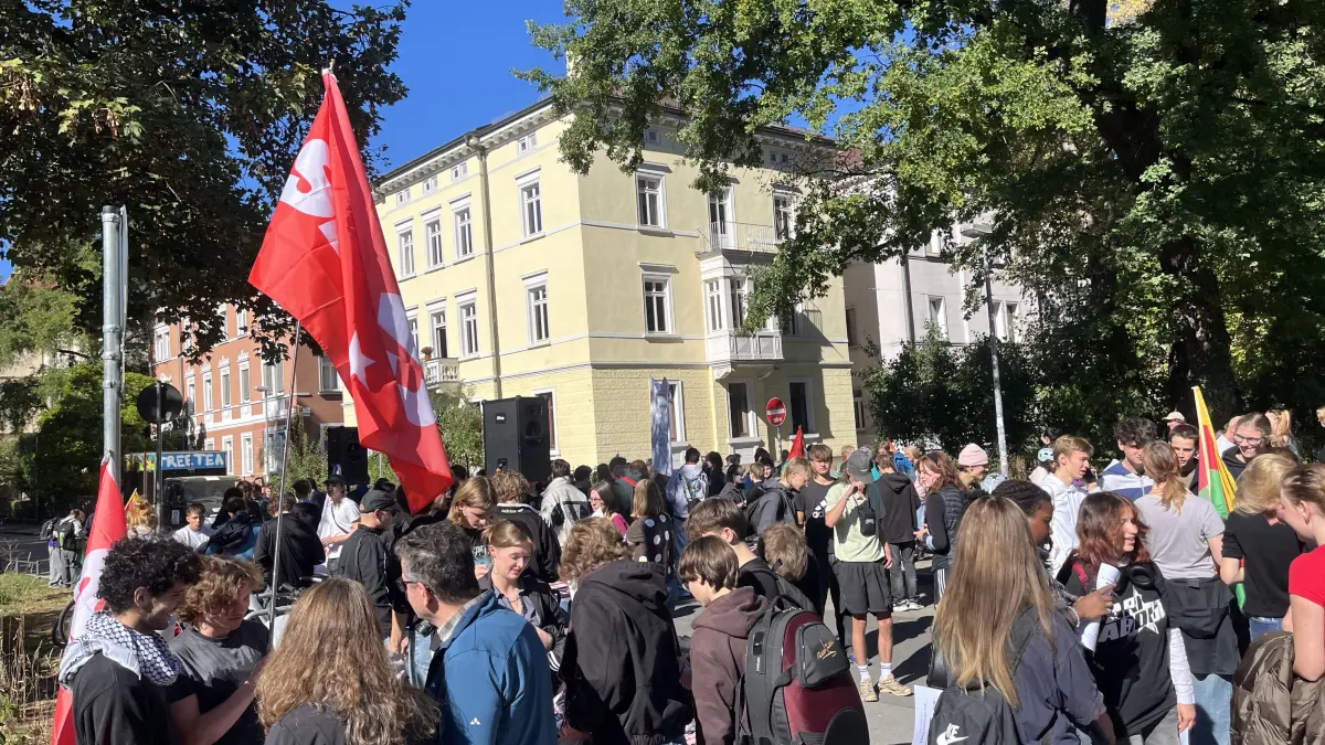 Demo gegen Wehrpflicht in Tübingen