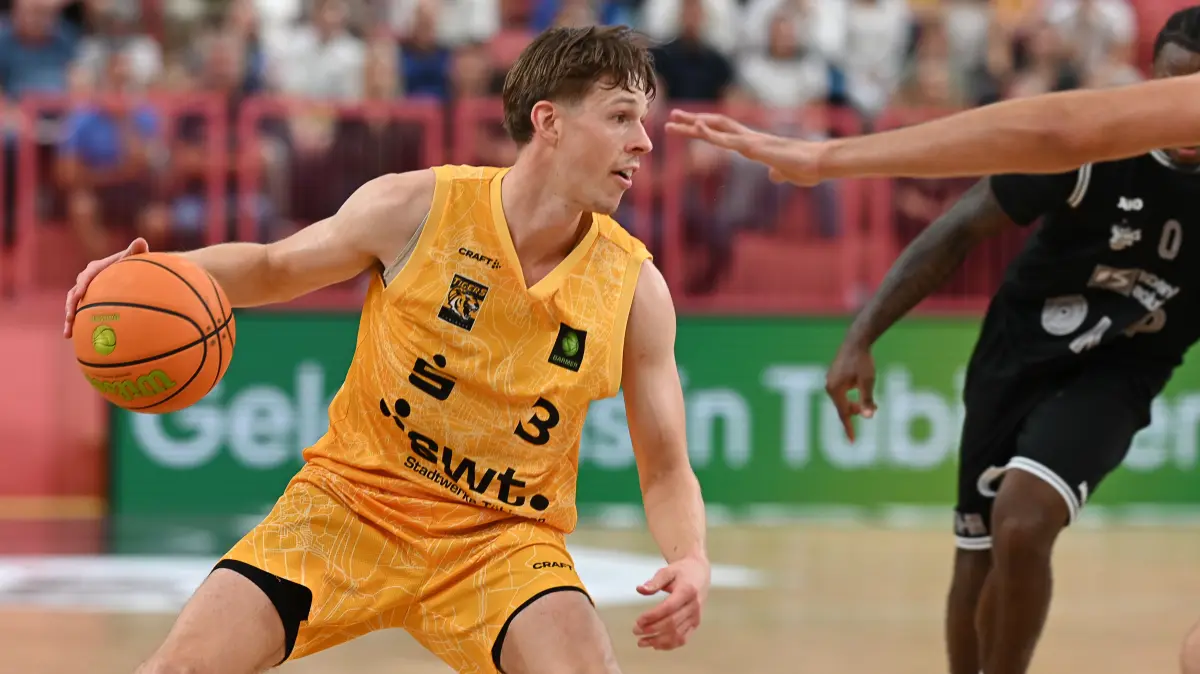 GER, Tigers Tuebingen vs. MLP Academics Heidelberg, Basketball, ProA, 1. Spieltag, Spielzeit 2026/2027, 26.09.2026: Aiden Warnholtz (Tigers Tuebingen, #03)
GER, Tigers Tuebingen vs. MLP Academics Heidelberg, Basketball, ProA, 1. Spieltag, Spielzeit 2026/2027, 26.09.2026
Foto: Eibner-Pressefoto/Nicolas Woern