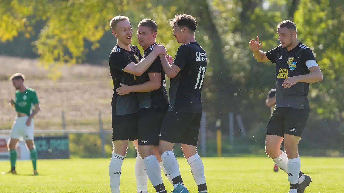 SGM Poltringen/Pfäffingen I vs. SV Wurmlingen, Fussball, Kreisliga A3, 6.Spieltag, 2026/2027, 26.09.2026: Tor zum 1:0 durch Alexander Norz (SGM Poltringen/Pfäffingen I,#09) ,
SGM Poltringen/Pfäffingen I vs. SV Wurmlingen, Fussball, Kreisliga A3, 6.Spieltag, 2026/2027, 26.09.2026,
Foto: Eibner-Pressefoto/Daniele La Rocca