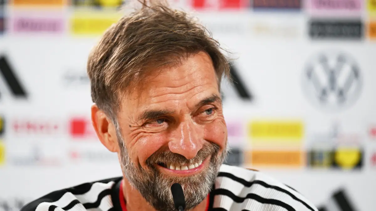 Fußball-Nationalmannschaft - Pressekonferenz: Fußball, Männer: Nations League A, Deutschland, Pressekonferenz, Bundestrainer Jürgen Klopp (Deutschland) spricht während der Pressekonferenz vor dem Spiel gegen Griechenland. (zu dpa: «DFB-Team trifft bei Klopps Heimdebüt auf Griechenland»)