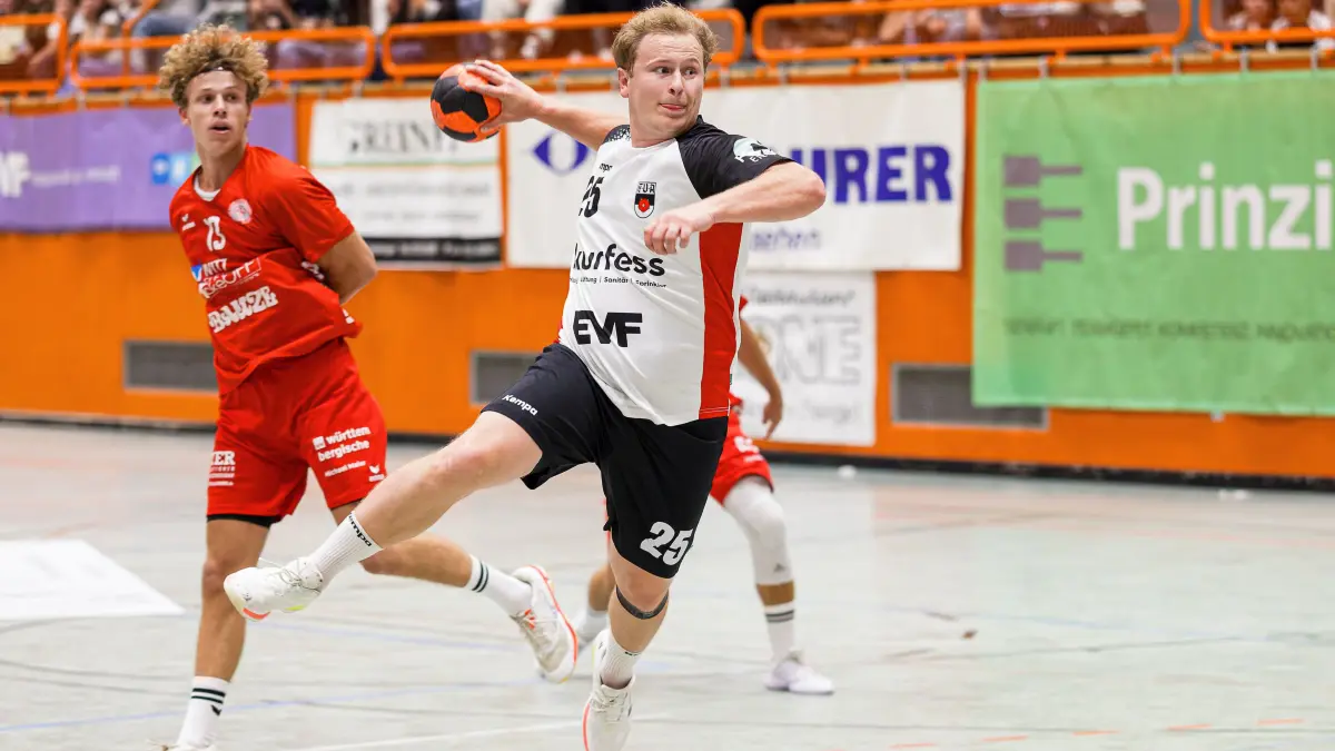 Handball Verbandsliga: Handball Verbandsliga; TV Altenstadt - TSV Neuhausen Fildern II;
Axel Bottek (TV Altenstadt, #25);
26.09.2026; Michelberghalle; Geislingen.
Foto: Thomas Madel