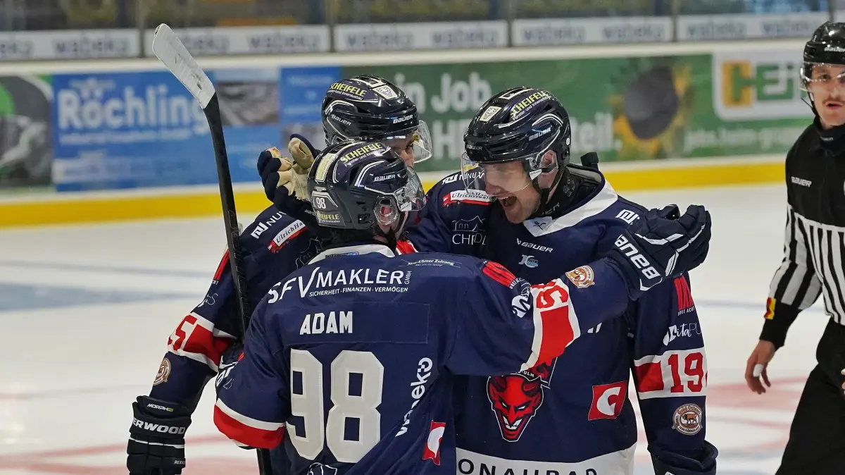 Der VfE Ulm/Neu-Ulm siegt im Testspiel gegen Burgau. Damit glückt die Generalprobe vor dem Saisonstart der Devils in der Eishockey-Bayernliga.